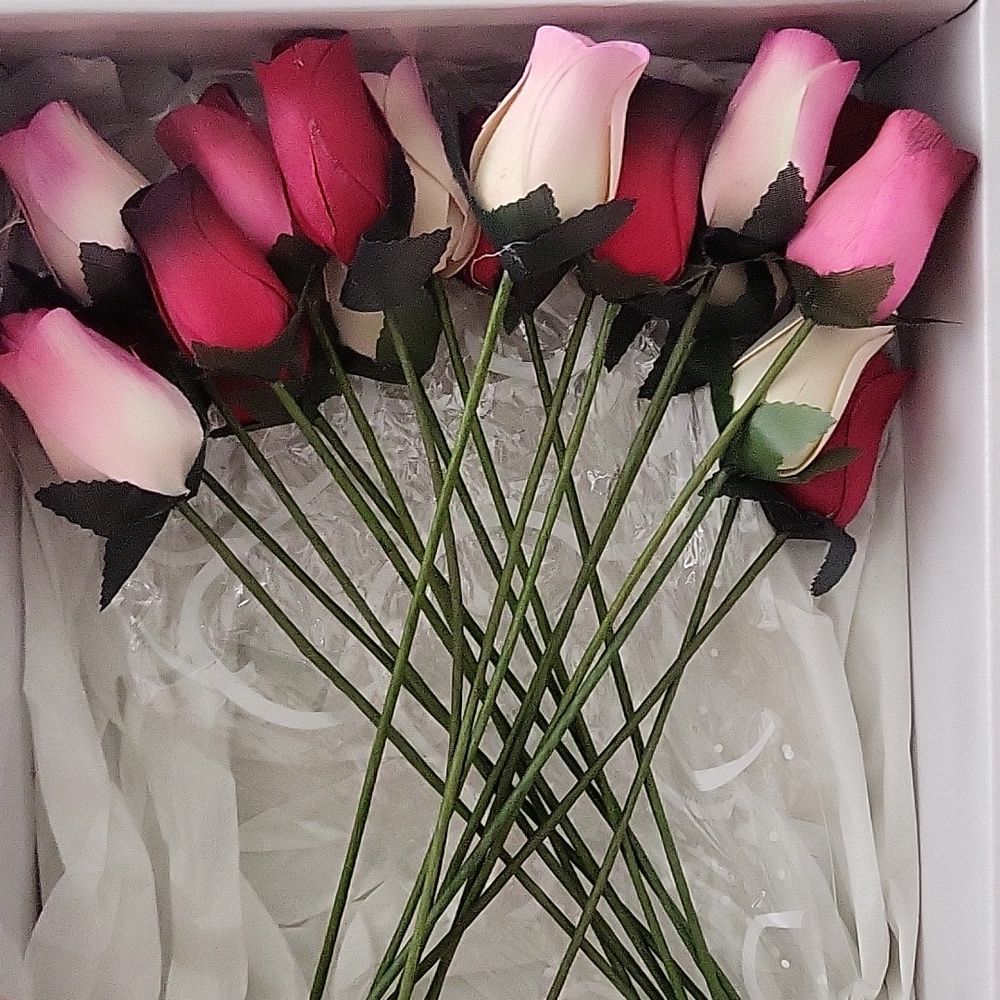 HANDMADE Wooden Roses - Picture 8 of 8